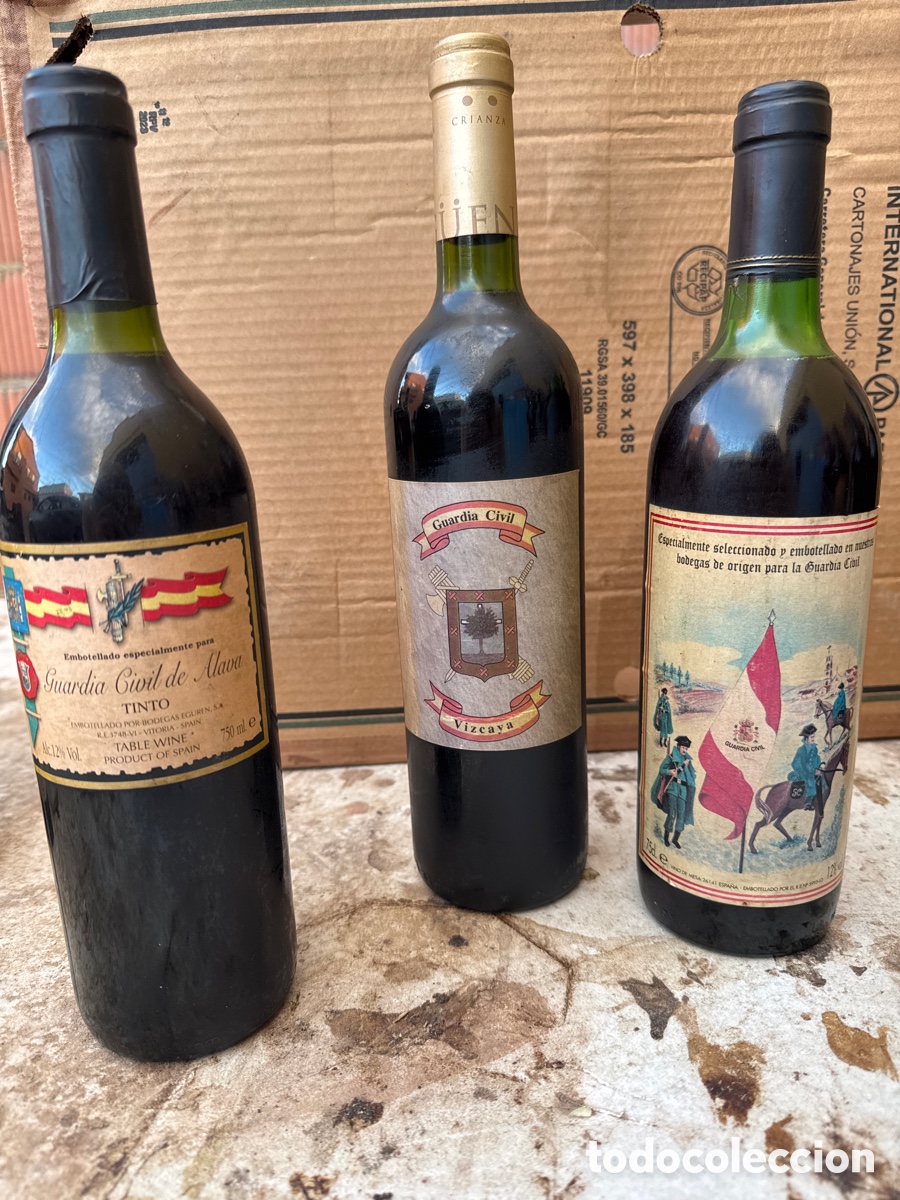 Coleccionismo de vinos y licores: Lote 3 Botellas de Vino Conmemorativas Guardia Civil - &Aacute;lava, Vizcaya e Hist&oacute;rica