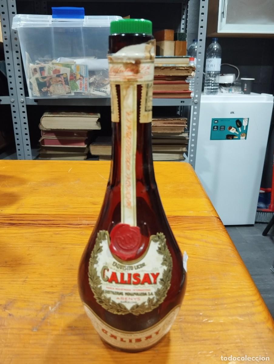 Coleccionismo de vinos y licores: BOTELLA CALISAY ANTIGUA. MEDIO LITRO.