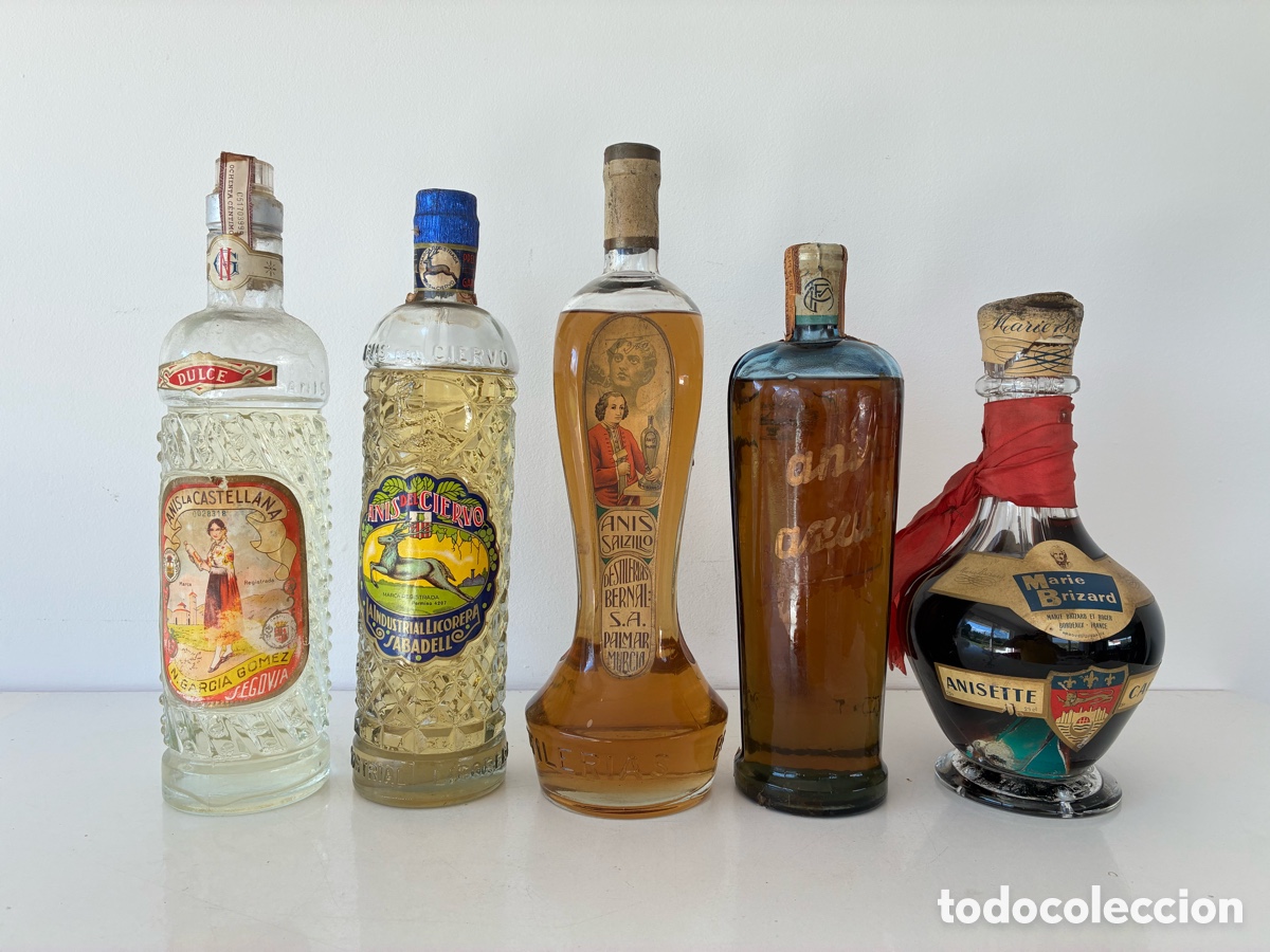 Coleccionismo de vinos y licores: Lotes de Anis Salzillo, El Ciervo, Azul Monplet, Castellana, Marie Brizard