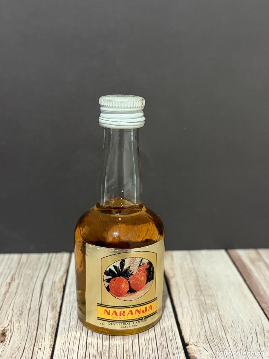 Coleccionismo de vinos y licores: BOTELL&Iacute;N. LICOR DE NARANJA. DESTILER&Iacute;AS CAMPENY S.A. BARCELONA