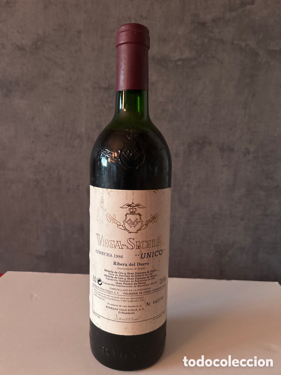 Coleccionismo de vinos y licores: Fant&aacute;stica botella de vino Vega Sicilia.Cosecha 1986