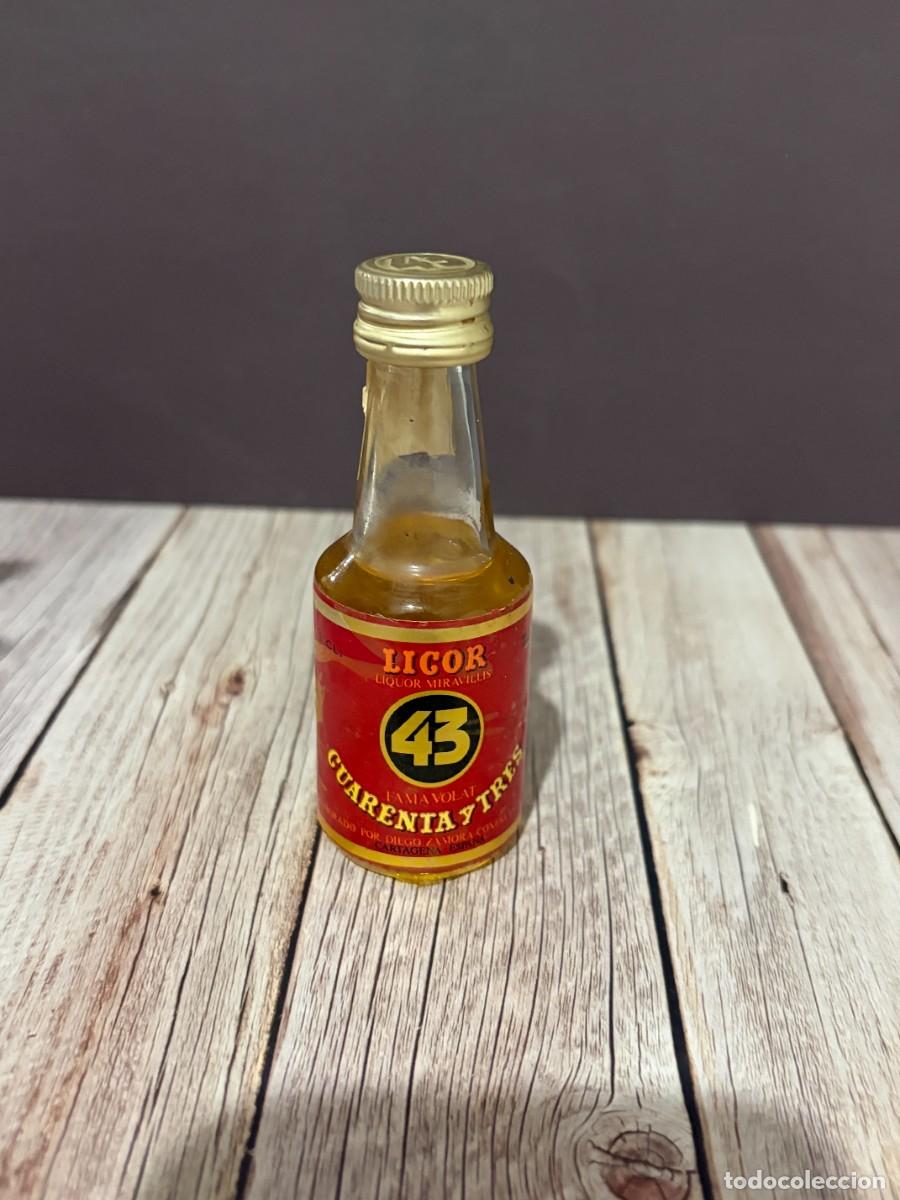 Coleccionismo de vinos y licores: BOTELLA DE LICOR 43 CUARENTA Y TRES. DIEGO ZAMORA. CARTAGENA.