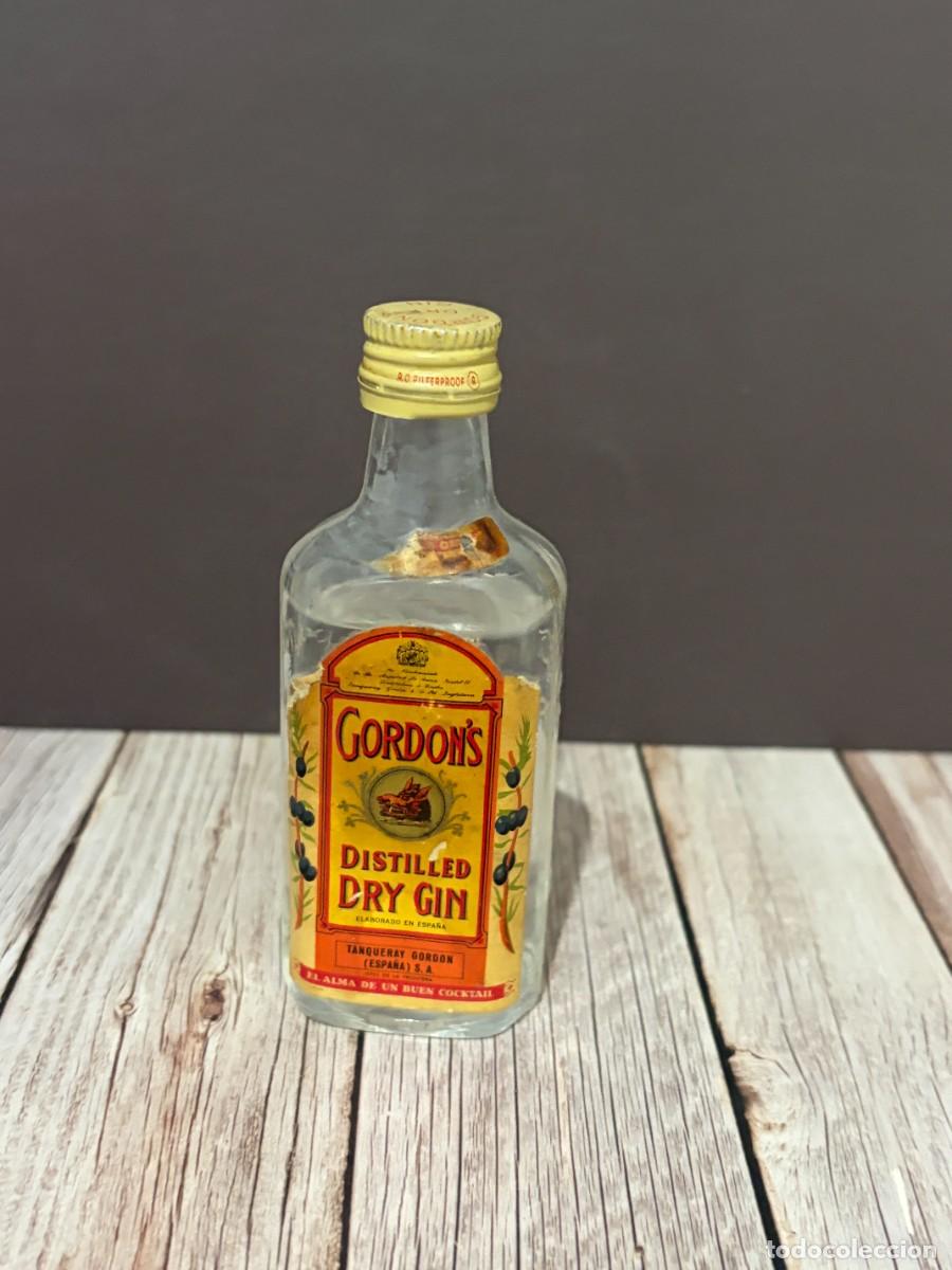 Coleccionismo de vinos y licores: BOTELLIN GORDON&rsquo;S DISTILLED DRY GIN - DESTILERIA TANQUERAY GORDON ESPA&Ntilde;A JEREZ