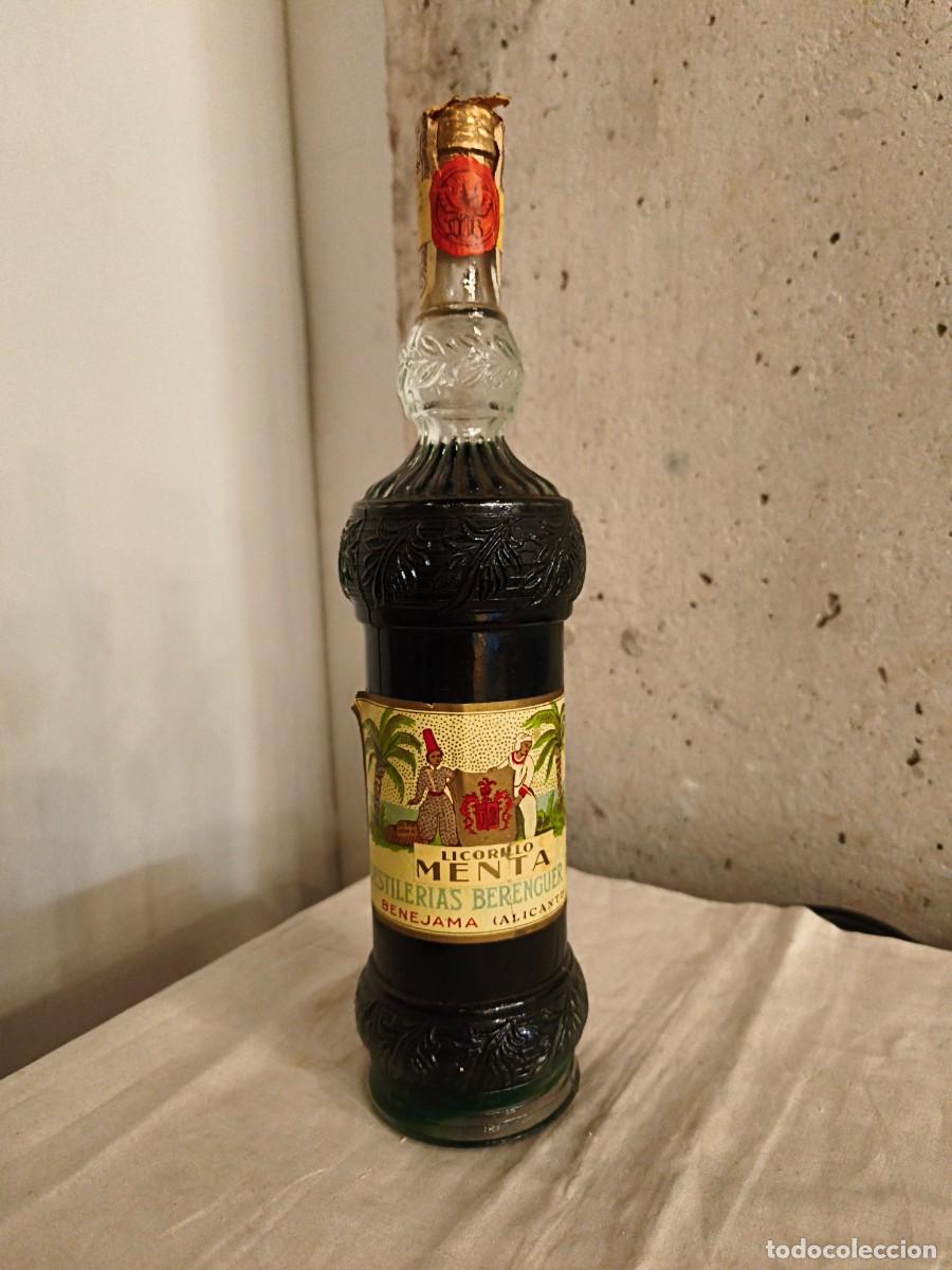 Coleccionismo de vinos y licores: Licorillo menta - Benejama Alicante - destiler&iacute;as Berenguer. Con precinto sin abrir