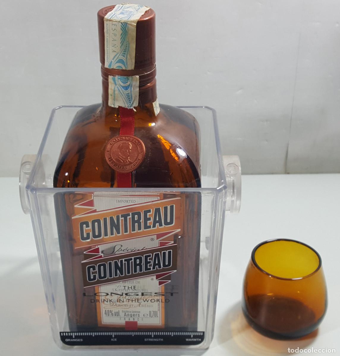 Coleccionismo de vinos y licores: CURIOSA CUBITERA DE METACRILATO COINTREAU THE LONGEST 13 X 11 CM + REGALO BOTELLA VACIA Y COPA