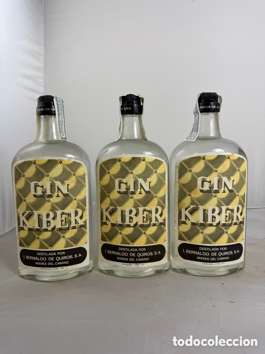 Coleccionismo de vinos y licores: Lote de 3 botellas antiguas de Ginebra Gin Kiber &ndash; 1 litro &ndash; 40&ordm; &ndash; Bernaldo de Quir&oacute;s
