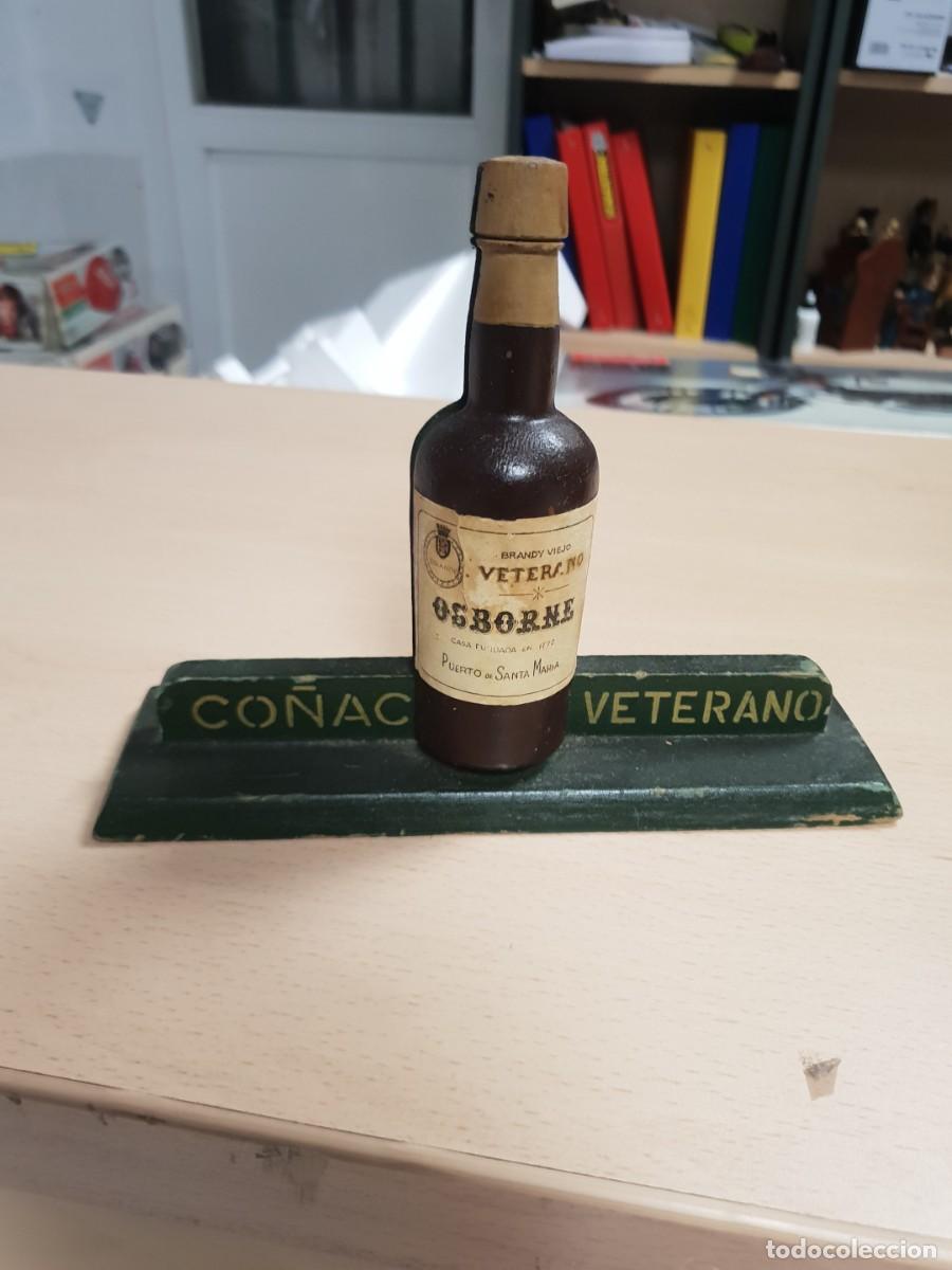 Coleccionismo de vinos y licores: Servilletero madera bodegas osborne