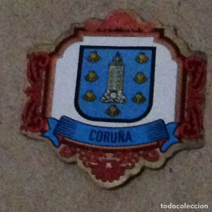 Bagues de cigare de collection: Coleccion Escudos Provincias de Espa&ntilde;a: Oviedo,coru&ntilde;a y malaga.