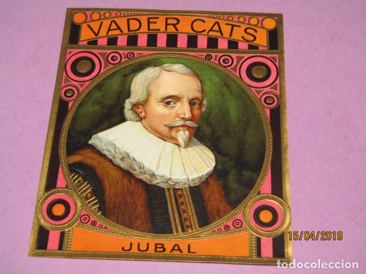 An&eacute;is de charuto de cole&ccedil;&atilde;o: Antigua Habilitaci&oacute;n PAPELETA de F&aacute;brica de Tabacos con VADER CATS Litograf&iacute;a Estampaci&oacute;n Oro