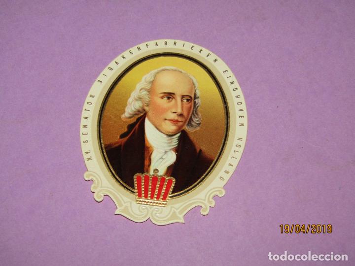 Collection cigar bands: Antigua Habilitaci&oacute;n en Litograf&iacute;a TAPACLAVOS Tabacos Estampaci&oacute;n en Oro
