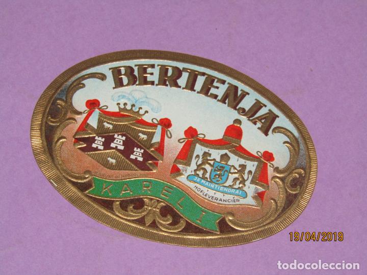 Sammlung von Banderolen: Antigua Habilitaci&oacute;n en Litograf&iacute;a TAPACLAVOS Tabacos con KAREL I Estampaci&oacute;n en Oro
