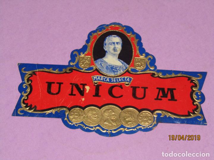 Sammlung von Banderolen: Antigua Habilitaci&oacute;n en Litograf&iacute;a TAPACLAVOS Tabacos con UNICUM Estampaci&oacute;n en Oro