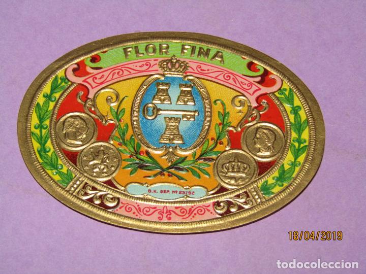 Sammlung von Banderolen: Antigua Habilitaci&oacute;n TAPACLAVOS en Litograf&iacute;a Tabacos con FLOR FINA Estampados en Oro