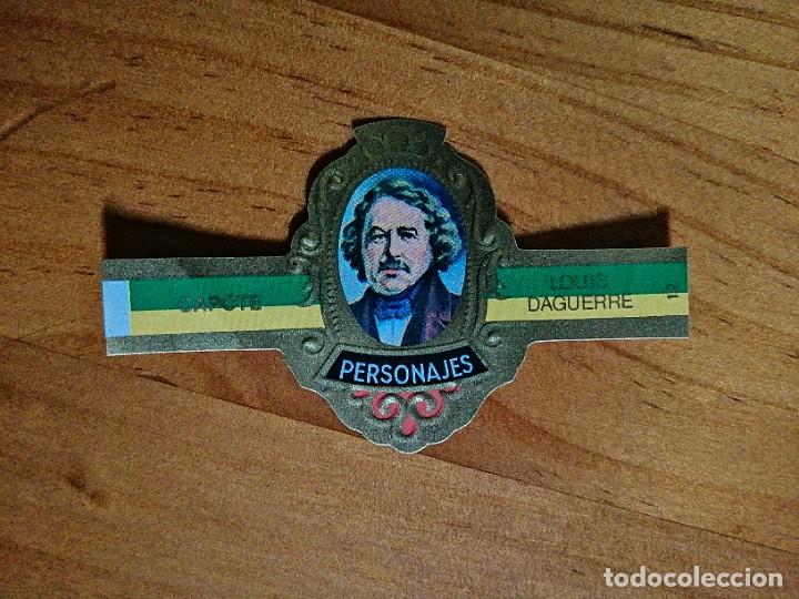 Vitolas de colecci&oacute;n: VITOLA CAPOTE - COLECCI&Oacute;N: PERSONAJES - LOUIS DAGUERRE - SERIE J - INVENTORES - N&Uacute;MERO 12