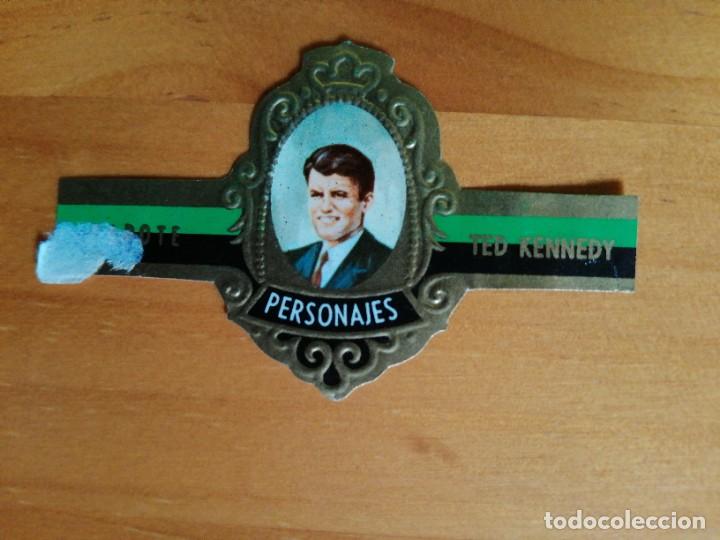 Vitolas de colecci&oacute;n: VITOLA CAPOTE - COLECCI&Oacute;N: PERSONAJES - TED KENNEDY - SERIE C - N&Uacute;MERO 2