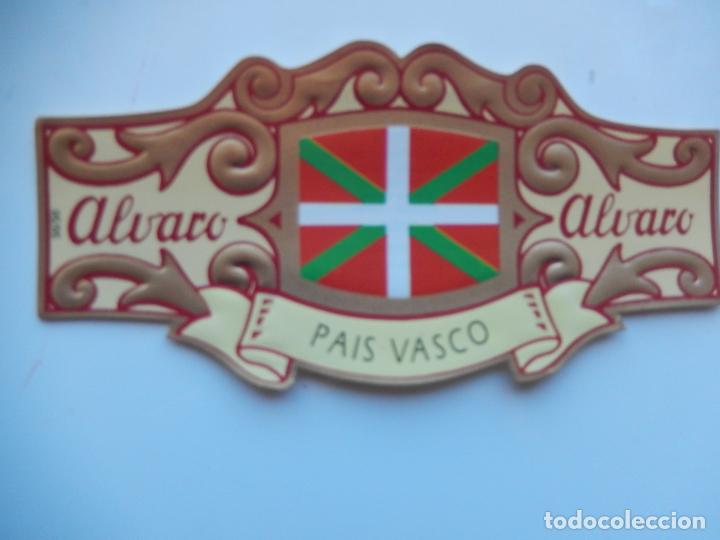 Collection cigar bands: VITOLA ALVARO - ESPA&Ntilde;A EN EUROPA - PAIS VASCO - 13X7 CM