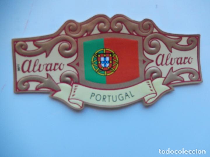 Collection cigar bands: VITOLA ALVARO - ESPA&Ntilde;A EN EUROPA - PORTUGAL - 13X7 CM