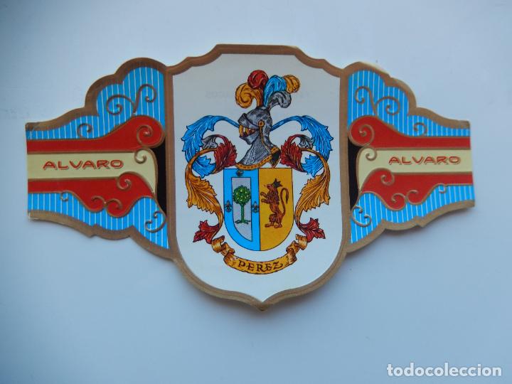 An&eacute;is de charuto de cole&ccedil;&atilde;o: VITOLA ALVARO -COLECCION HER&Aacute;LDICA SERIE II - APELLIDO PEREZ - 13X7 CM