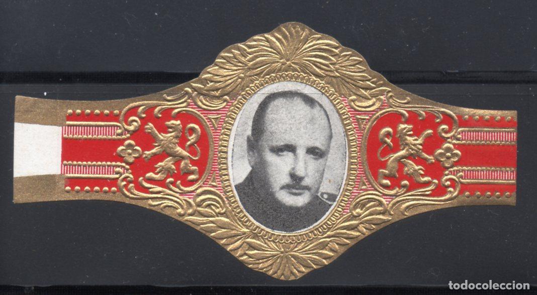 Vitolas de colecci&oacute;n: VITOLA CLASICA: 041005, TEMATICA MILITAR, CORONEL D. JULIO ORTEGA.