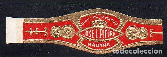 Vitolas de colecci&oacute;n: VITOLA CLASICA: 056013, TEMA CORONAS, J. LUIS PIEDRA, HABANA, CUBA, GRANDE.