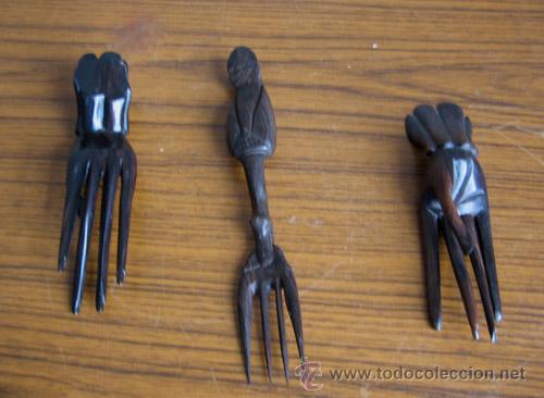 Coleccionismo: TRES GANCHOS PARA EL CABELLO .. De madera - Foto 2
