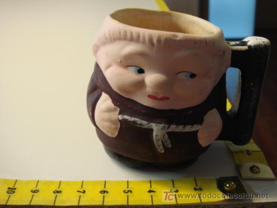 Coleccionismo: TAZA   DE PORCELANA DECORADA