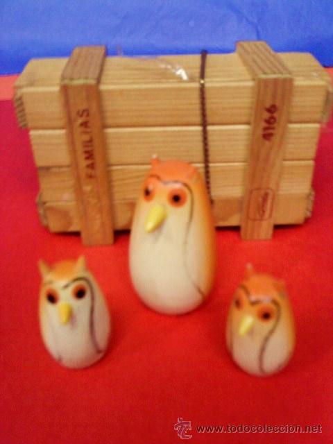 Coleccionismo: miniaturas ping&uuml;inos - familia de 3 piezas - madera marca goula n&ordm; 4166