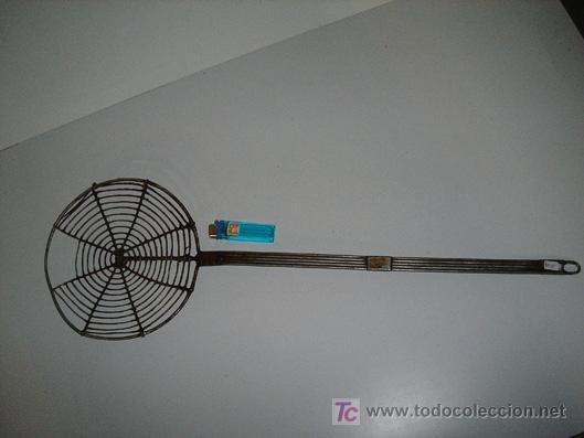 Coleccionismo: espamadera antigua - Foto 1