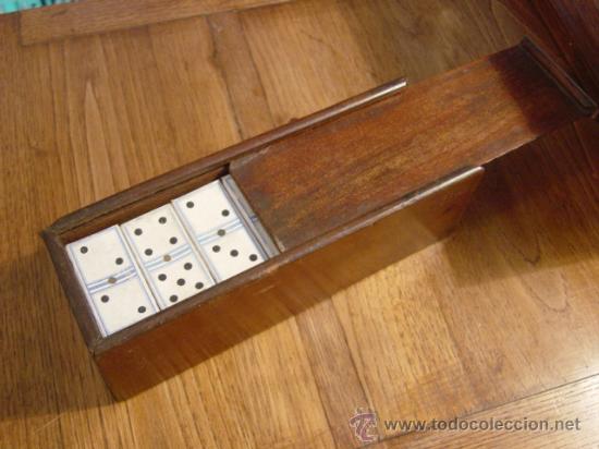 Sammeln: JUEGO DOMINO DE CARTON, CON CAJA DE MADERA ANTIGUO