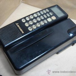 ANTIGUO TELEFONO MOVIL DE COCHE - MITSHUBISI FZ-852A -JAPAN AÑOS 80s 90s ¡¡¡FUNCIONA ¡¡¡ MALETA