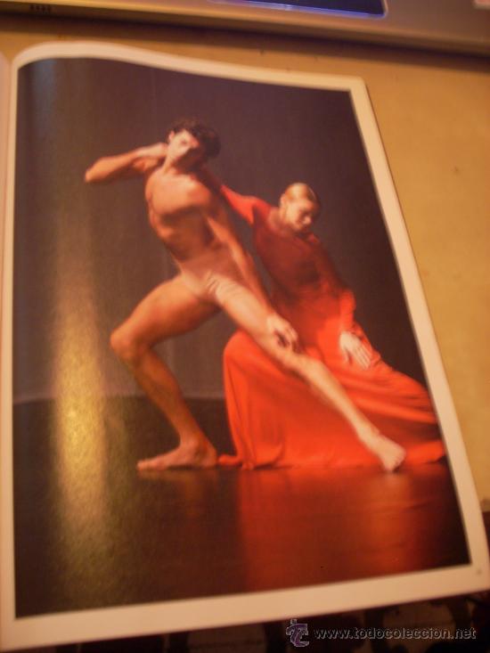 Colecionismo: Fotograf&iacute;a del bailar&iacute;n Jos&eacute; Carlos Mart&iacute;nez. P&aacute;gina de prensa.