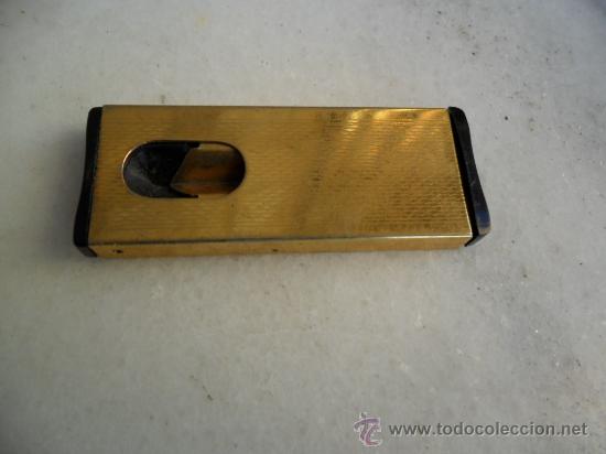 Coleccionismo: CORTAPUROS DE METAL DORADO - Foto 3