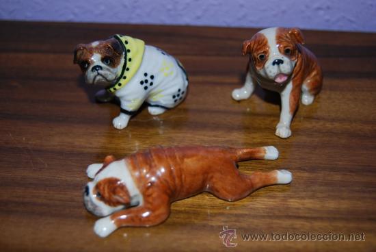 Collezionismo: TRES FIGURAS DE PORCELANA - PERROS BULLDOG - PERRO