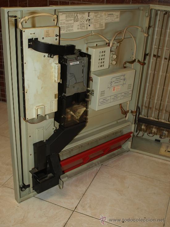 Coleccionismo: maquina expendedora de tabaco - Foto 2