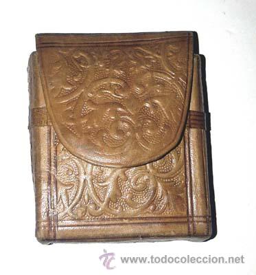 Coleccionismo: Pitillera cuero repujado. 50s &iquest;Marruecos? - Foto 1