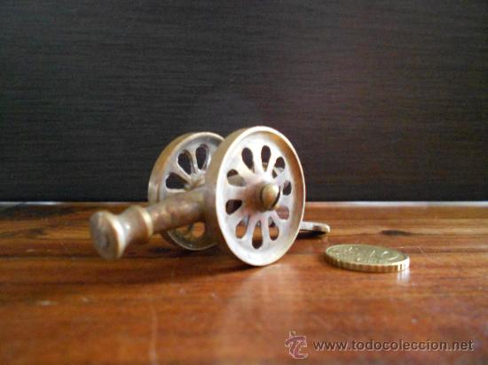 Coleccionismo: miniatura en bronce ca&ntilde;on - Foto 1
