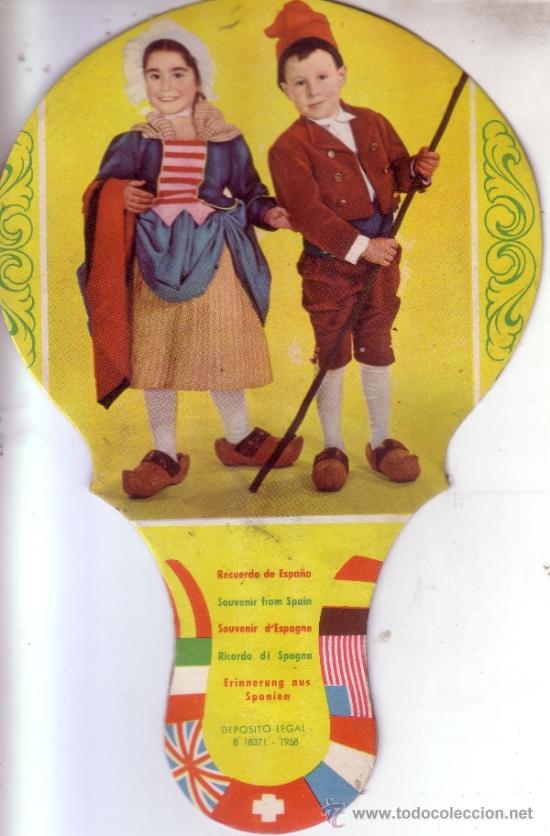 Coleccionismo: ABANICO RECUERDO DE ESPA&Ntilde;A - TRAJES TIPICOS - REGIONALES - A&Ntilde;O 1958