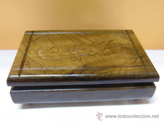 Coleccionismo: Caja de tabaco, de olivo - Foto 2