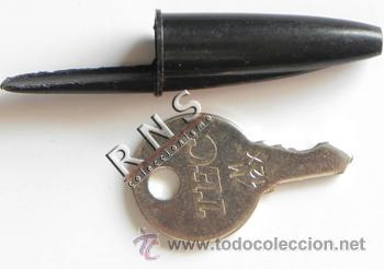 Coleccionismo: LLAVE PEQUE&Ntilde;A - NO ES ANTIGUA - NO S&Eacute; DE QUE ES - &iquest; DE COFRE , CANDADO , CAJ&Oacute;N , MALETA ?