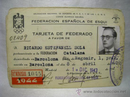 Coleccionismo: FEDERACION ESPA&Ntilde;OLA DE ESQUI - TARJETA DE FEDERADO - 1943
