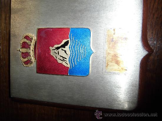 Coleccionismo: METOPA CON ESCUDO ESMALTADO - Foto 2