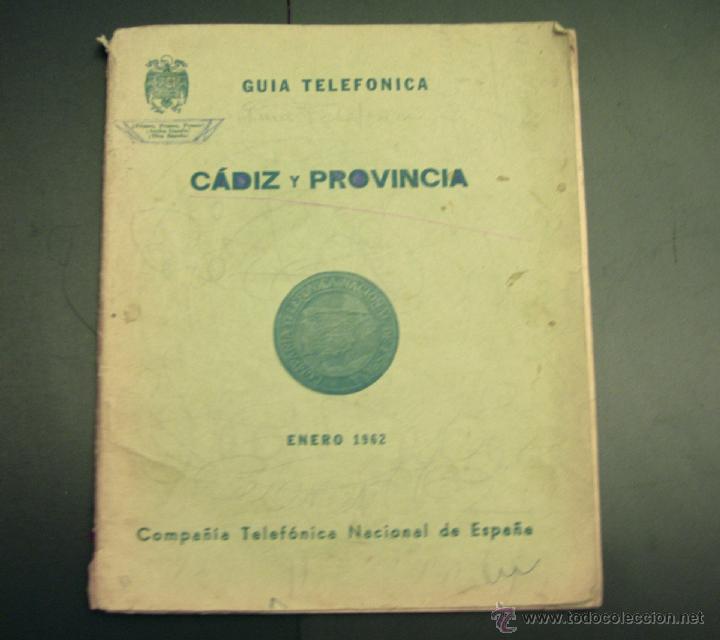 Coleccionismo: GU&Iacute;A TELEF&Oacute;NICA. C&Aacute;DIZ Y PROVINCIA. 1961. JEREZ. CHICLANA. CHIPIONA. TEL&Eacute;FONOS.