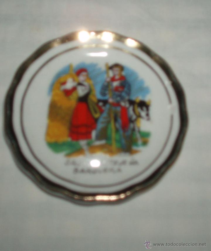 Colecionismo: mini plato recuerdo de San Vicente de la Barquera 6 cms.