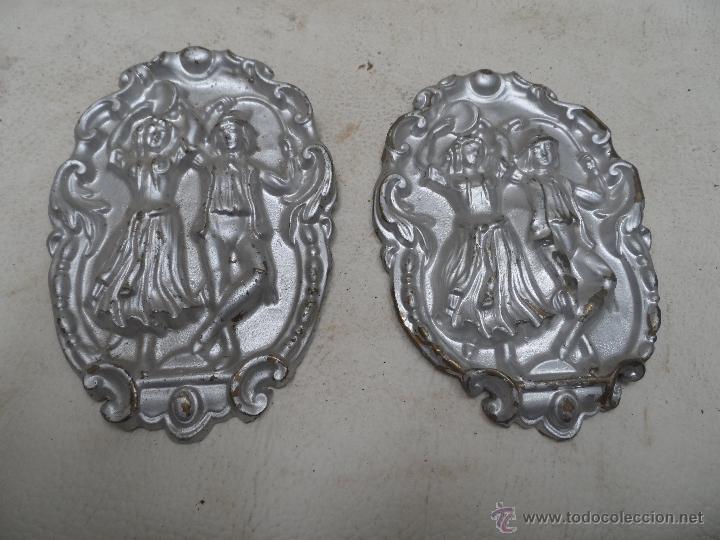 Collecting: medallon baile regional adornos barra cortinas ? pared ? DE l&aacute;ton CON relieve LOTE DE 2