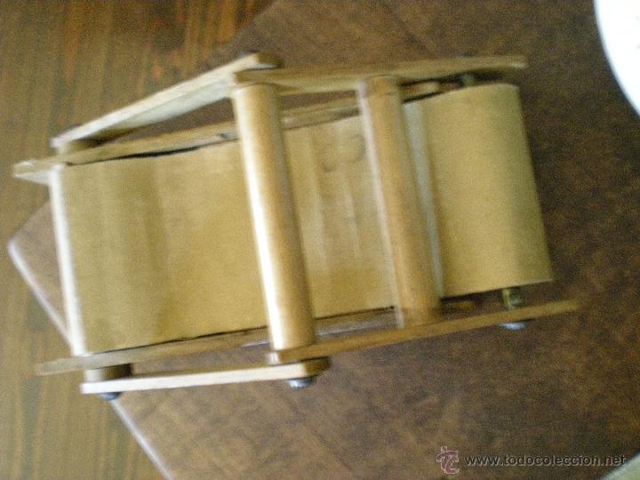 Coleccionismo: MAQUINA PARA LIAR CIGARRILLOS - Foto 1