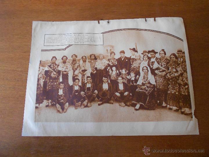 Collezionismo: RECORTE DE PRENSA ORIGINAL 1933: ANTIGUA FOTO DE VECINOS DE MACOTERA (SALAMANCA)