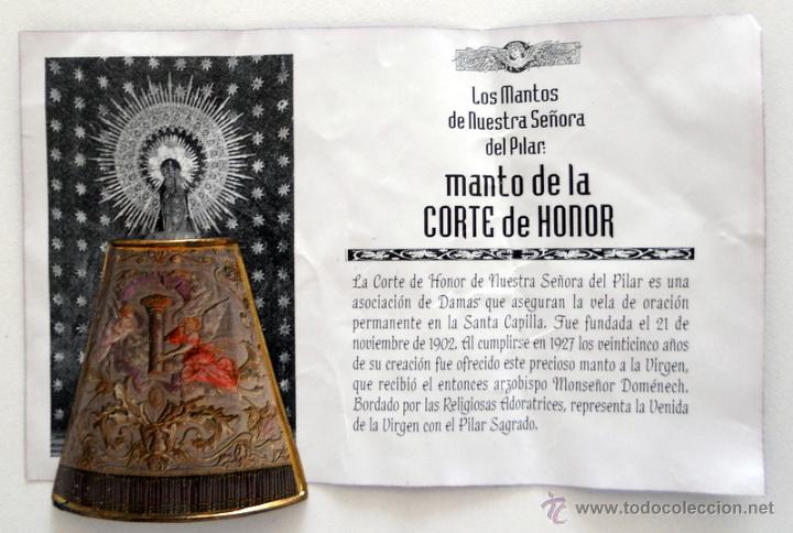 Coleccionismo: Manto VIRGEN DEL PILAR. CORTE DE HONOR. Colecci&oacute;n Heraldo de Arag&oacute;n. Met&aacute;lico Policromado.