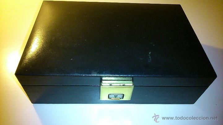 Coleccionismo: Tabaquera de madera forrada en piel. - Foto 1