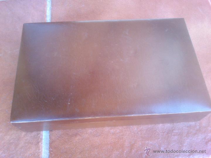 Coleccionismo: ANTIGUA TABAQUERA EN SIMIL. - Foto 1