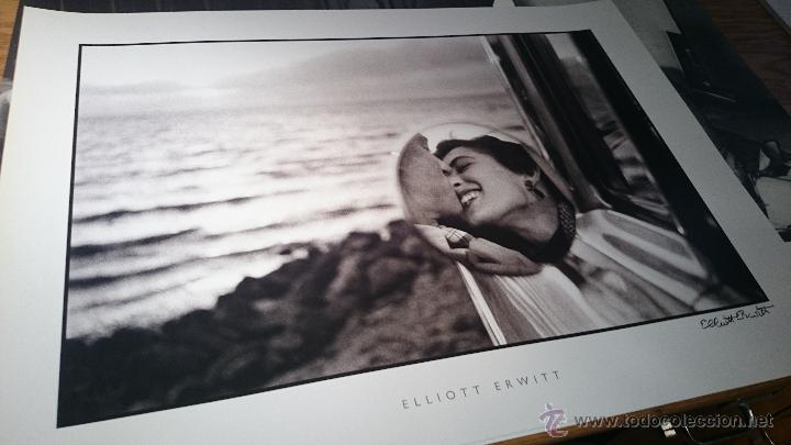 Coleccionismo: Poster de la m&iacute;tica fotograf&iacute;a de Elliott Erwitt con firma original del autor